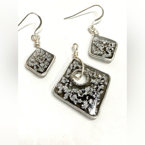 HANDMADE Silver Leaf Geometric Resin Art Jewelry Set - Picture 7 of 10
